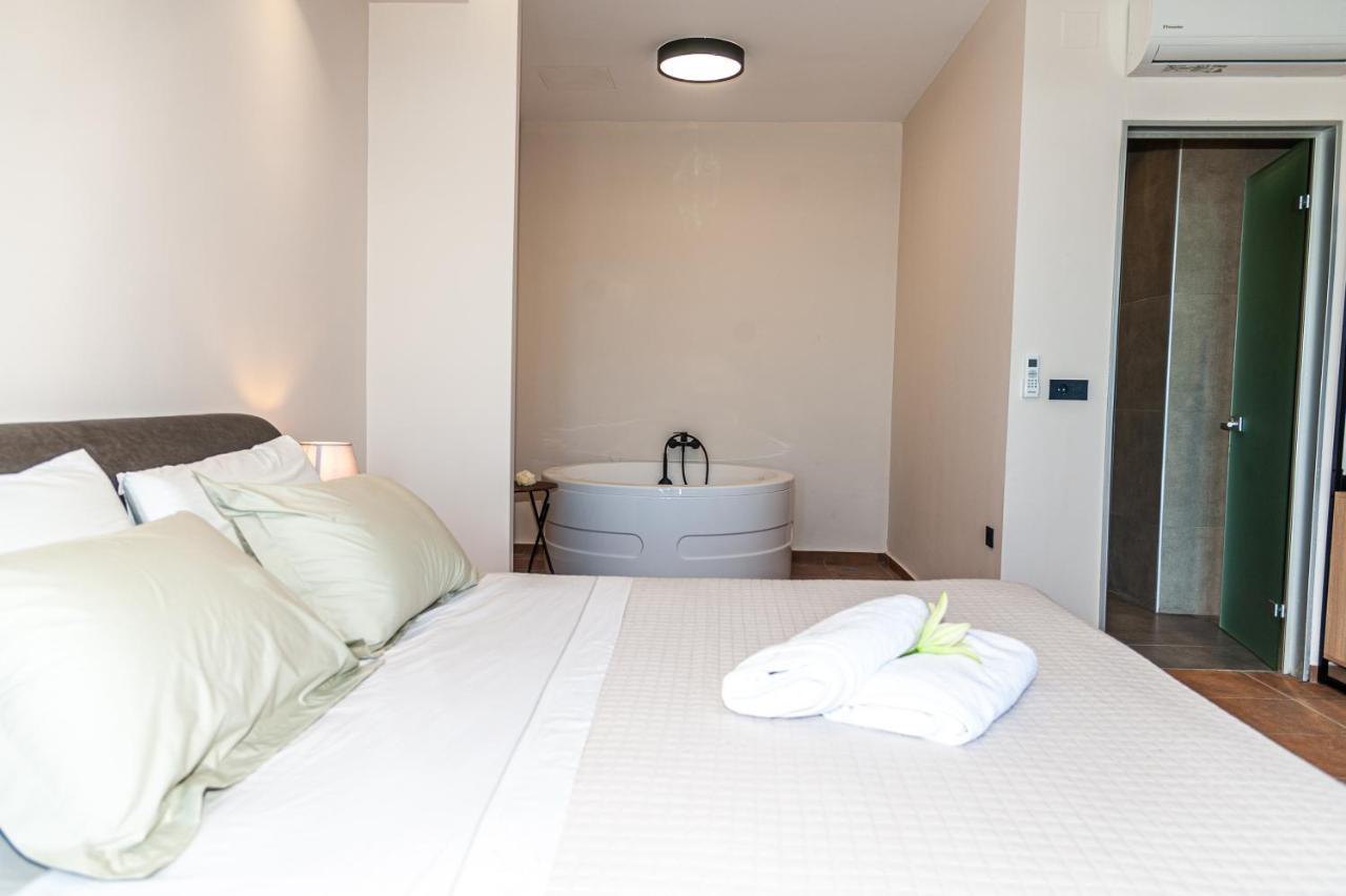 Endless Blue Suites Chania  Eksteriør billede