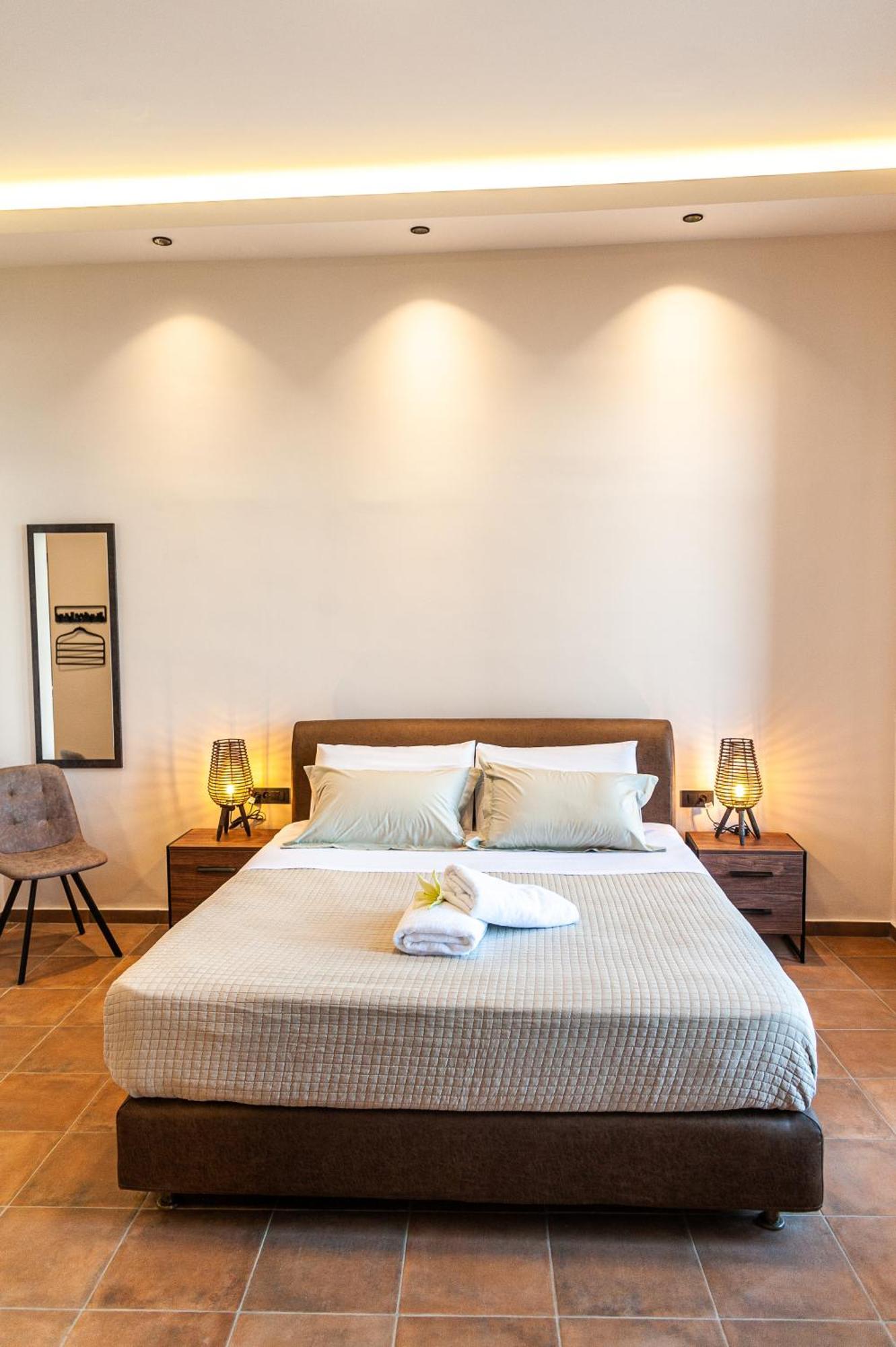Endless Blue Suites Chania  Eksteriør billede